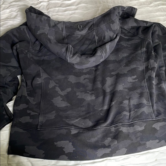 Lululemon Scuba Camo Full Zip hoodie - Picture 6 of 6